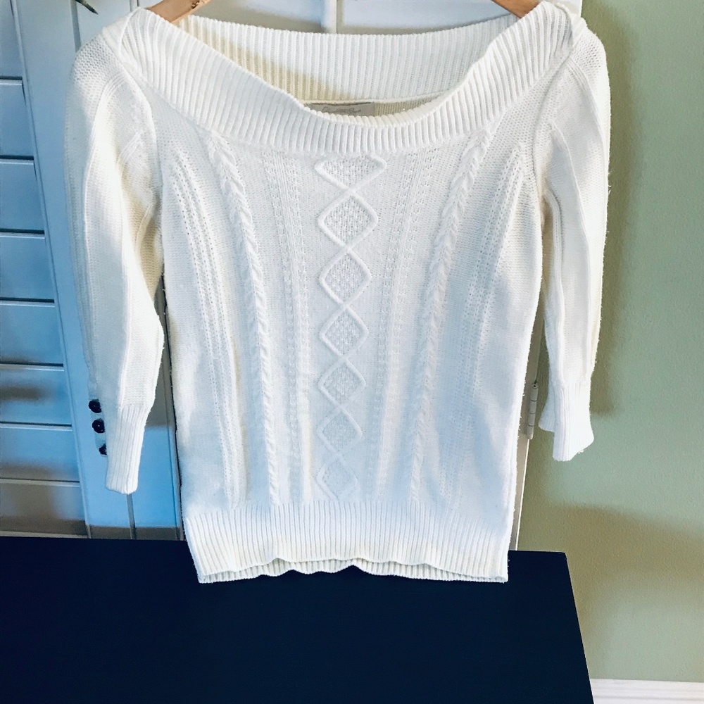Charlotte Russe 1/2 Sleeve Cable Knit Sweater. (M)